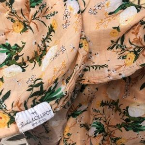 LouLou Lollipop Muslin Floral Swaddle
